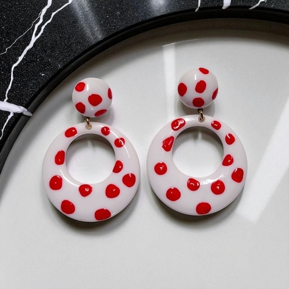 Jewelry - Vintage polka dot red white earrings